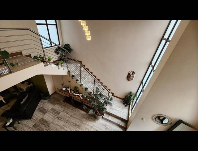 5 BEDROOM HOUSE FOR SALE IN THERESAPARK